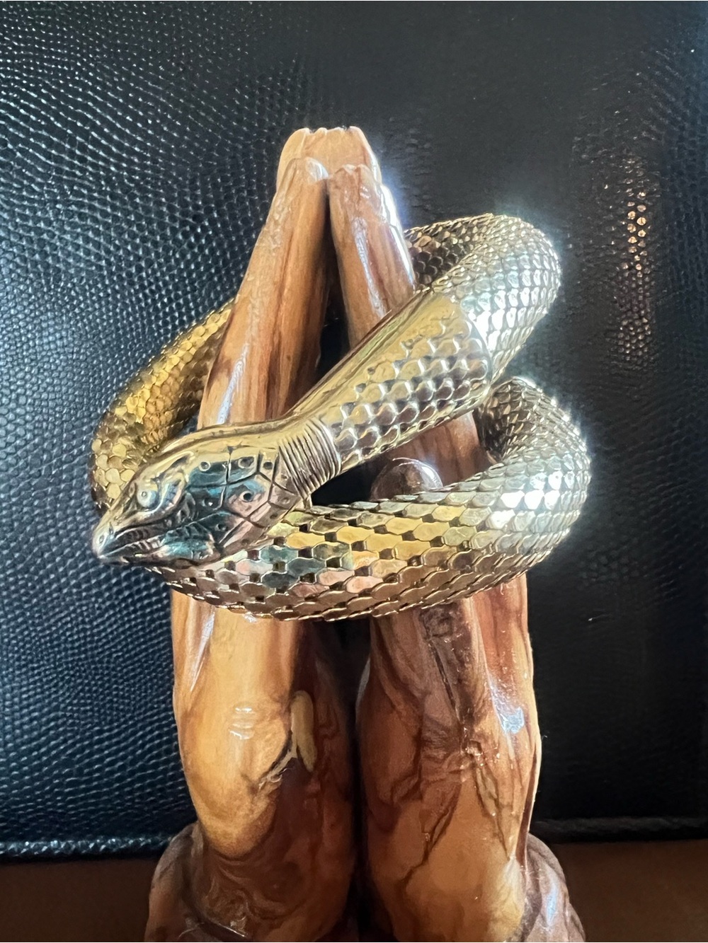 vintage Whiting & Davis gold-tone metal mesh coiled snake wrap bracelet. ®